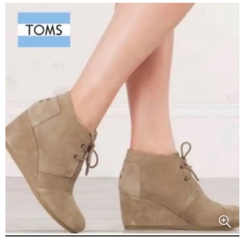 Toms Women’s Desert Wedge Taupe Lace Up Suede Bootie Size 10